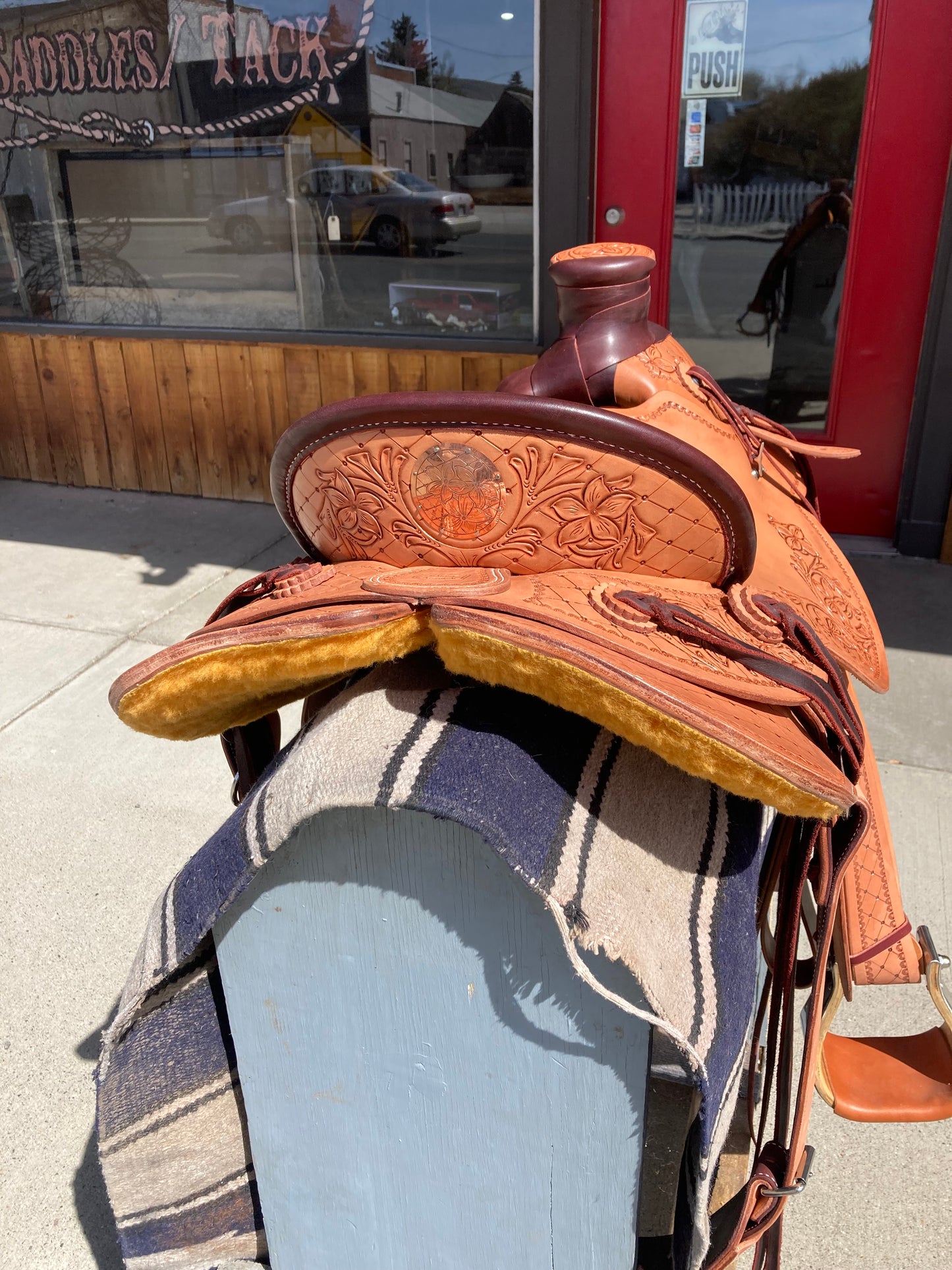 Saddle Custom Order Spot