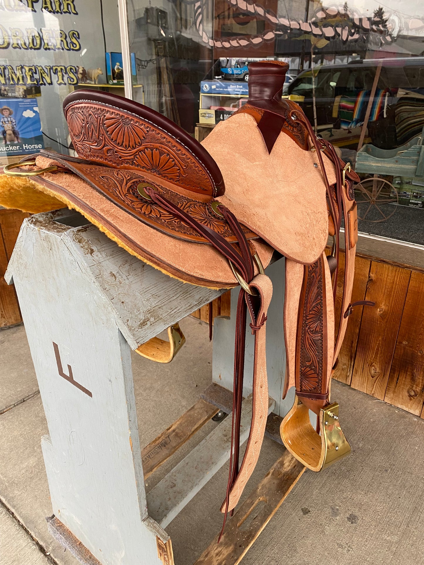 Saddle Custom Order Spot
