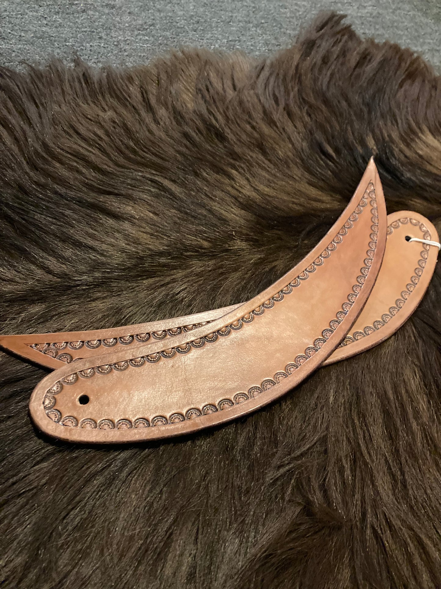Squeaky Stirrup Dove Wing Spur Straps